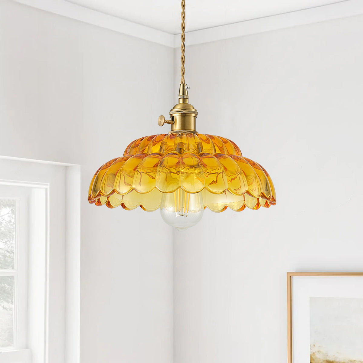 1-Light Vintage Amber Glass Pendant Light with Floral Shade