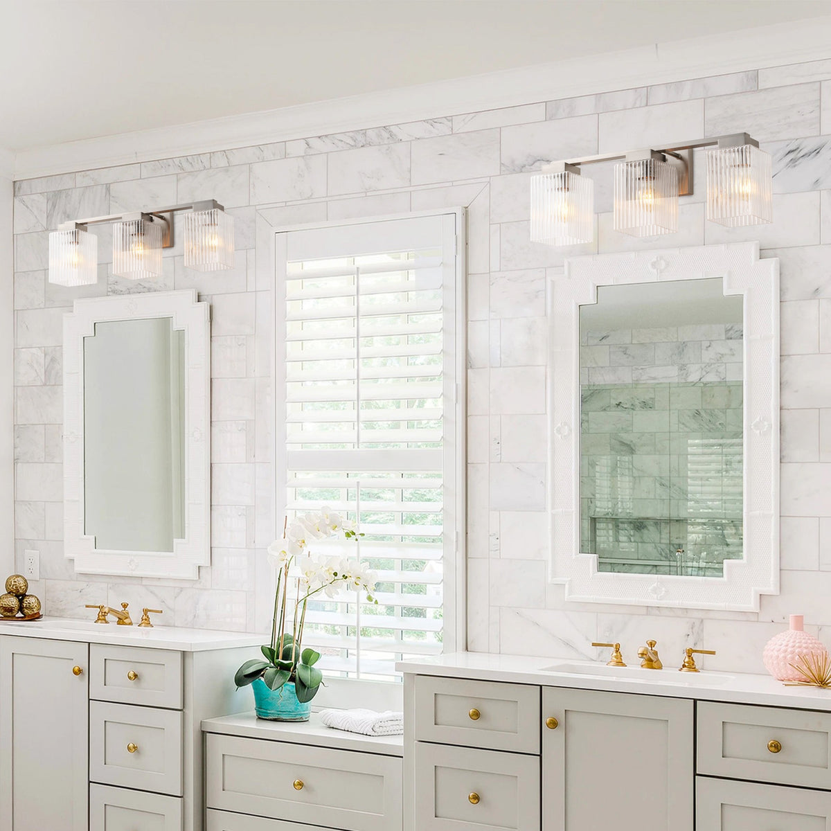 3-Lights Simple Style Dimmable Bathroom Clear Glass Wall Vanity Lighting