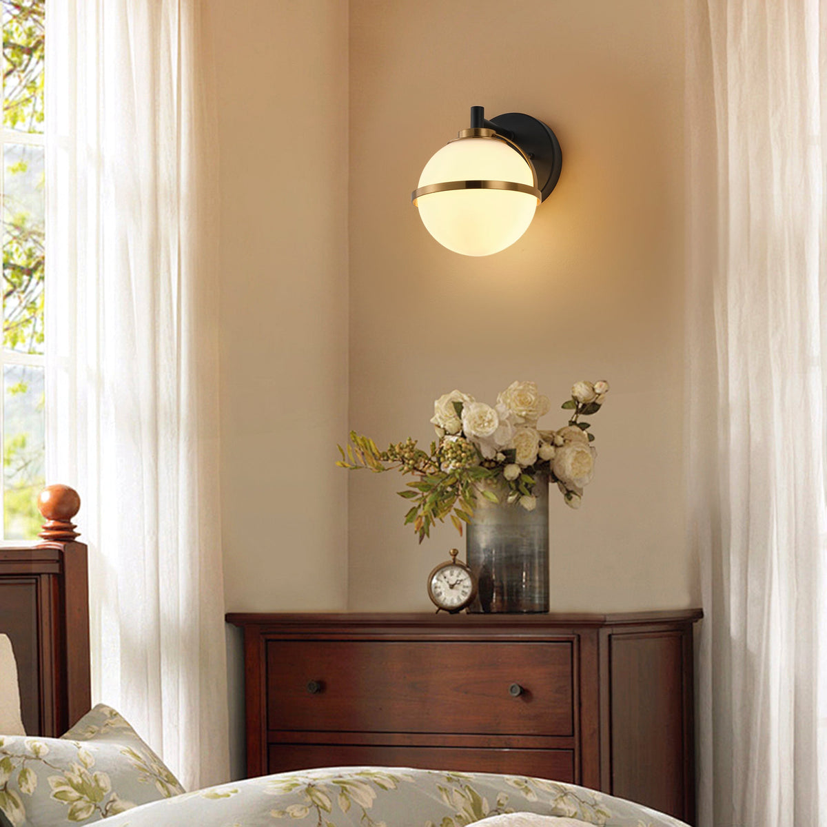 Modern Minimalist Vanity Light Dewdrop Black And Gold Globe Frosted Glass For Bathroom