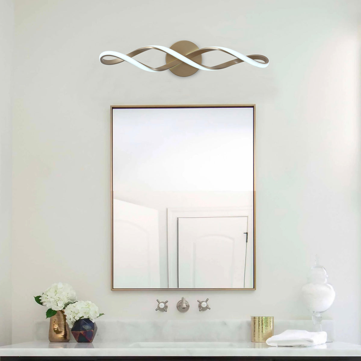 1-Light Special Wavy Linear Design LED Vanity Lighting